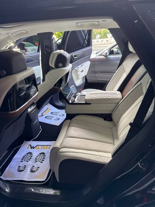 Hongqi E HS9 EV srochno sotiladi