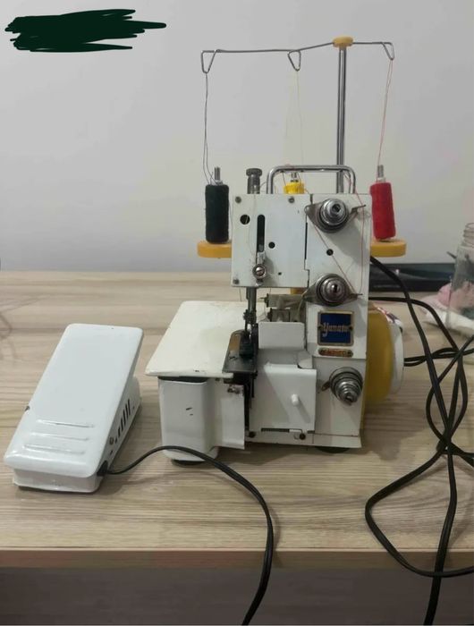 Оверлок в хорошем состояние от фирмы Yamata