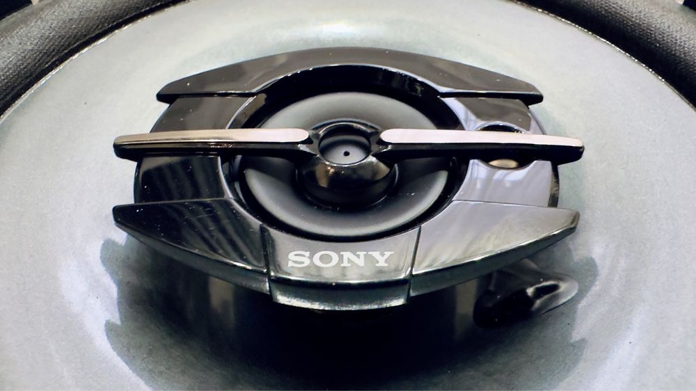 Колонки в авто Sony (13 см)