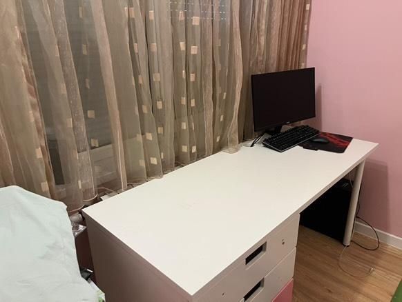Двуетажно легло и бюро Ikea Smastad