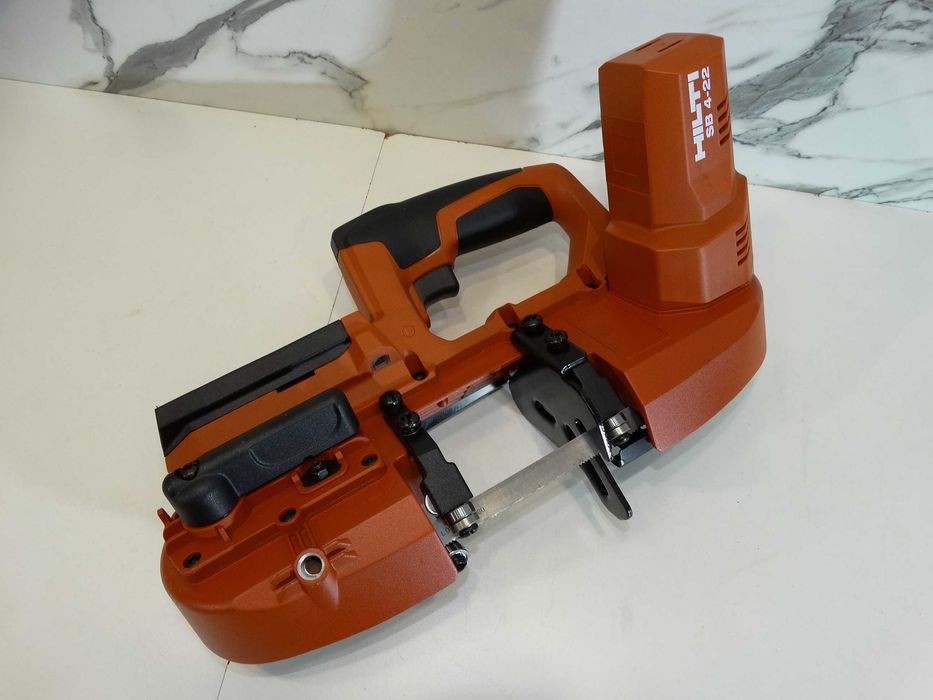 НОВО - Hilti SB 4 - 22 / Nuron - Лентов трион / банциг