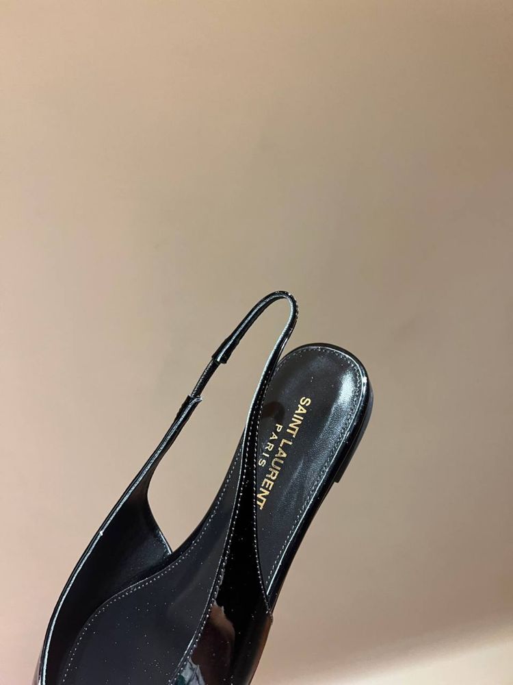 Pantofi Saint Laurent