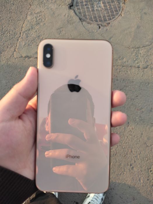 Iphone Xs max 64