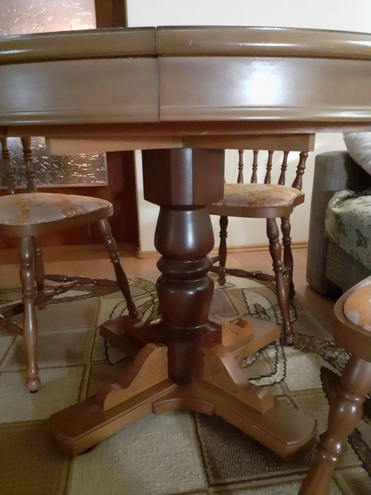 Masă cu extensie și 6 scaune