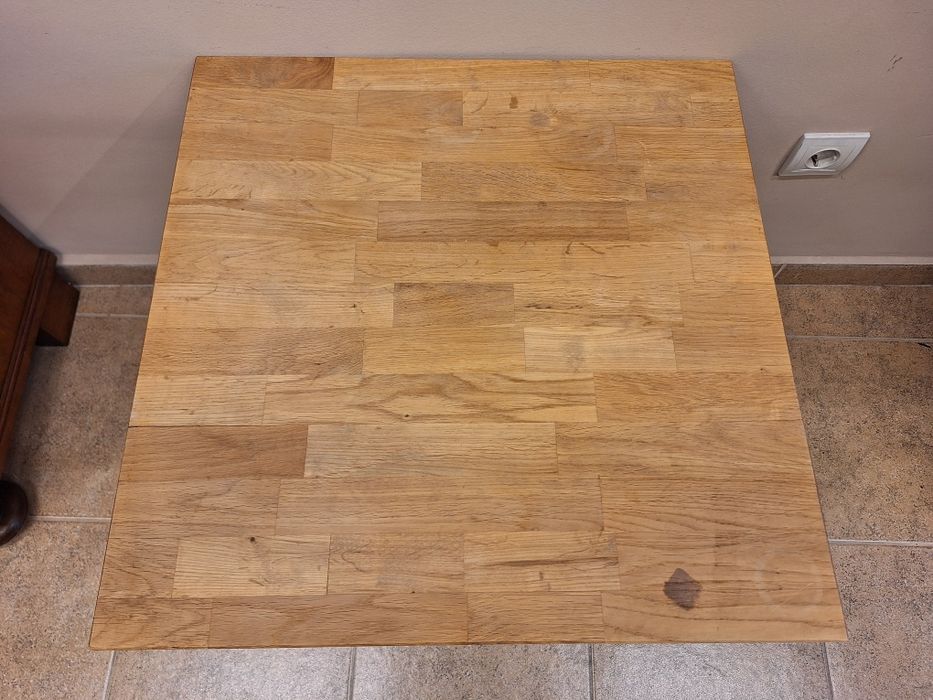 Маса за всекидневна бук