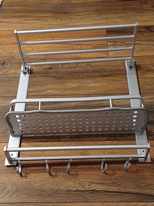 Raft de baie din aluminiu, suport cu 3 etaje , recipiente si prosoape