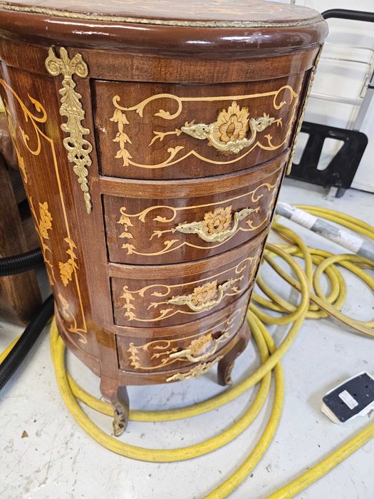 Комод, дървен, стил Луи 15, изключително запазен