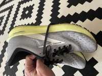 Brooks hyperion tempo