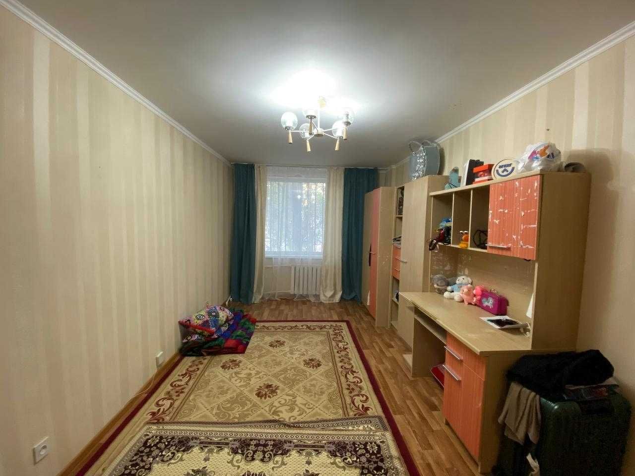 срочно продается 2-х к.кв в 12 мкрн