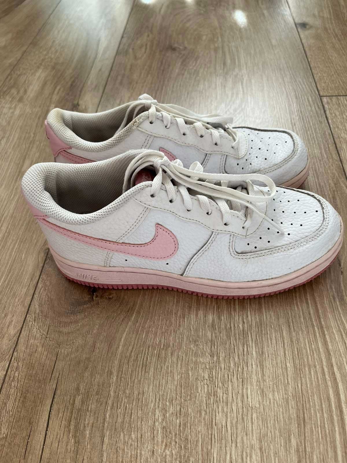 Маратонки Nike Air Force 1