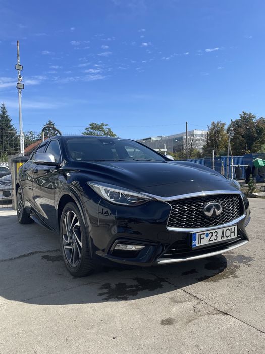 Infiniti q30 1.6 benzina