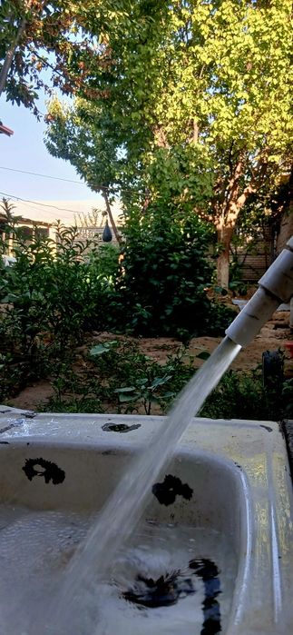 Uy sotiladi 6 sotix 5 xonna