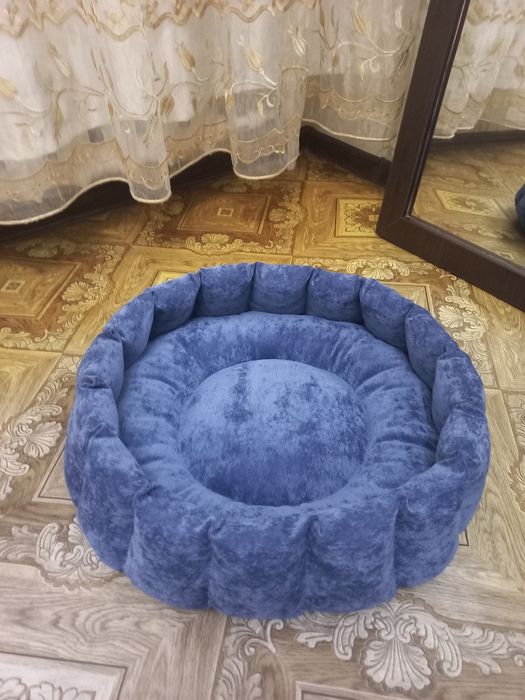 Лежанки для кошек и маленьких пород собак