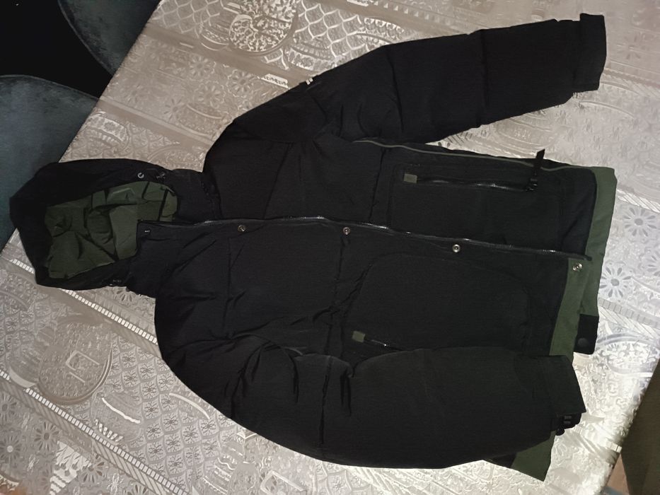 Зимняя куртка, идеал состояние