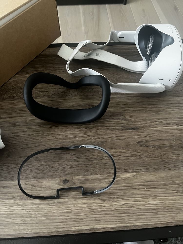 Casca VR ALll-in-One Oculus Quest 2, 128 GB alb