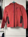 Vand nike tech rosu