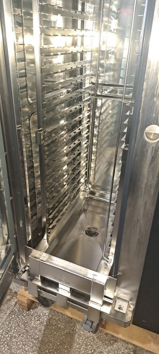 Конвектомат НОВ професионален LAINOX 2022 година