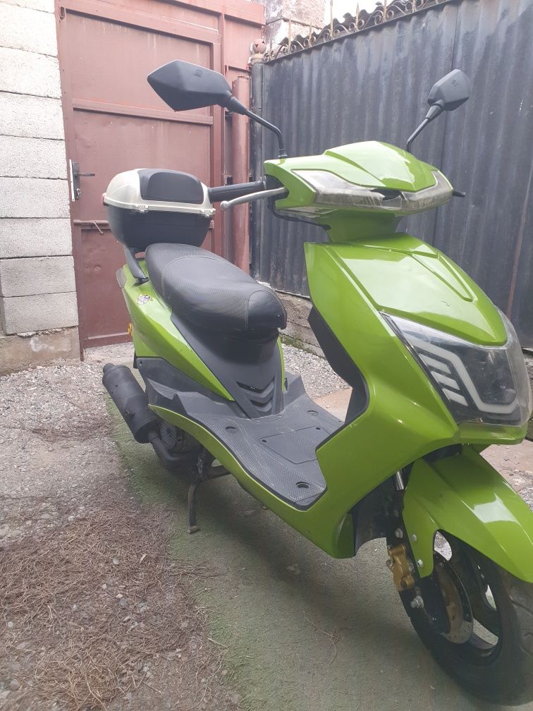 Продам мопед м12