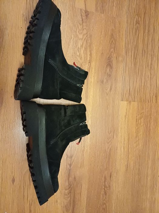 Ghete piele intoarsa