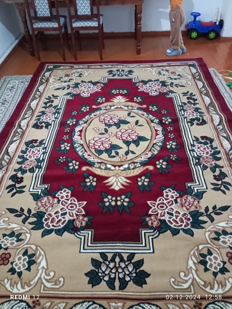 Сапалы кілемдер сатылады