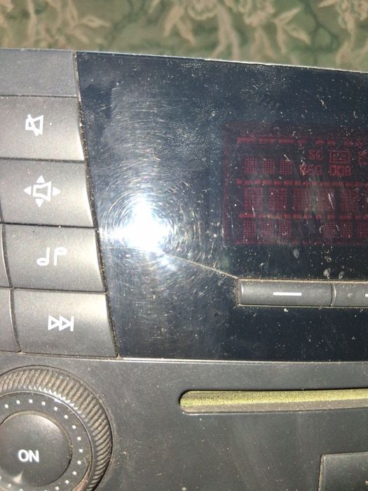 Медия от Mercedes e class w211