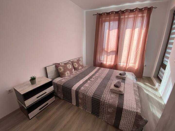 Продава се Двустаен апартамент в Варна, Базар Левски - 65 кв.м за 12 €/кв.м - Снимка #4