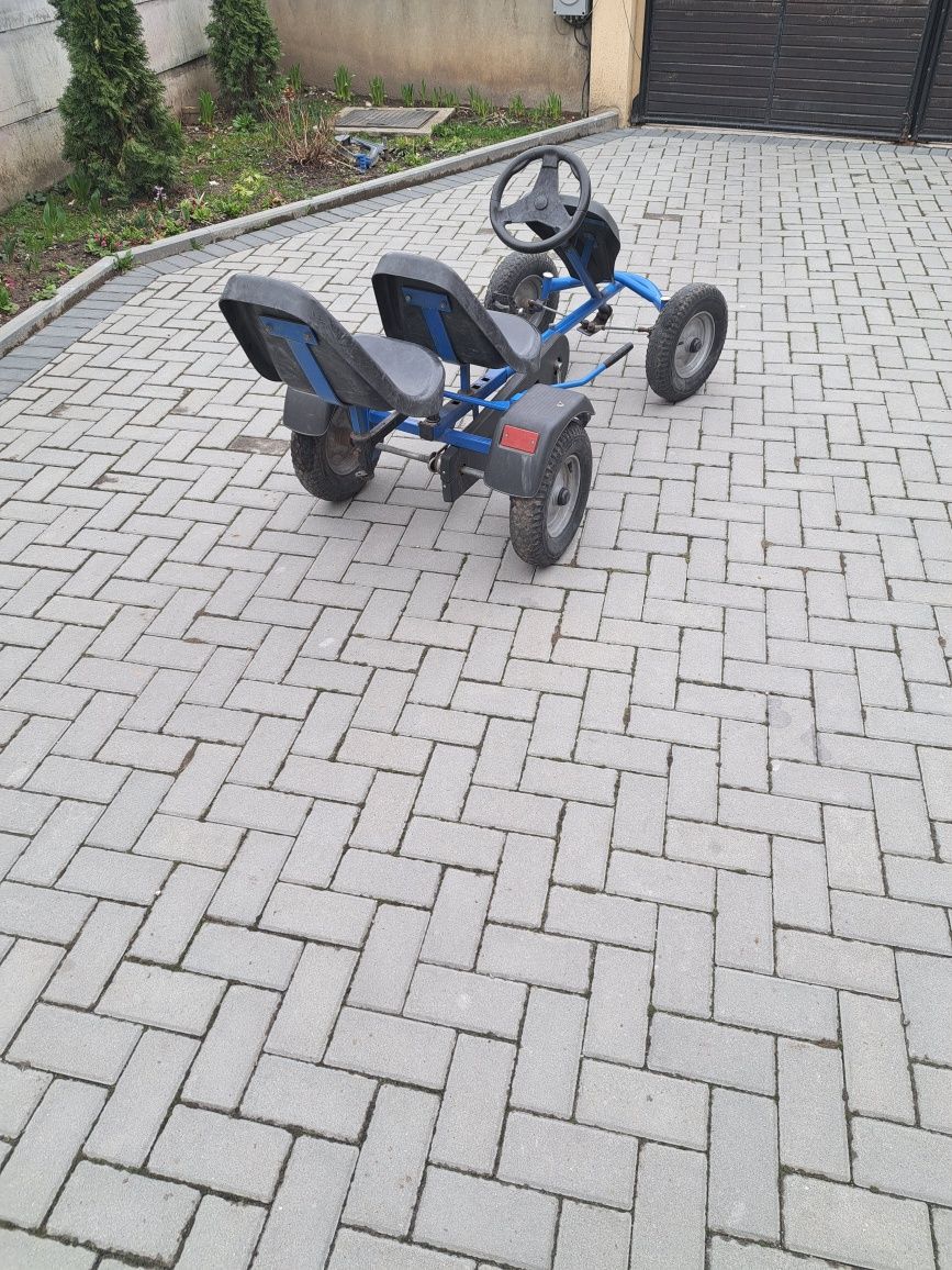 Kart copii cu pedale