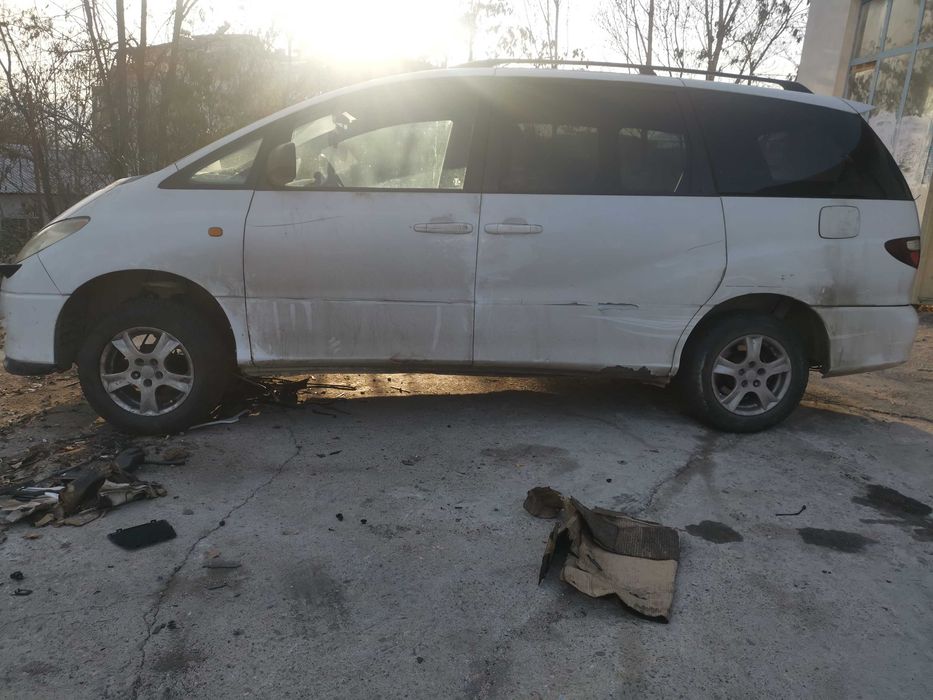 на части Тойота Превия D4D 116кс Toyota Previa 2.0d дизел
