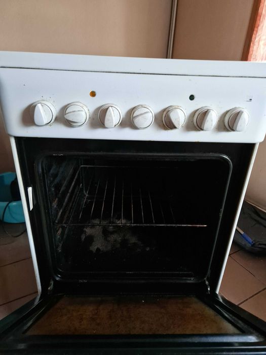 Печка  Indesit Модел: K3C51(W)