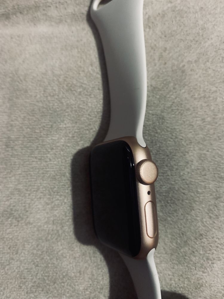 Apple Watch  SE 2022