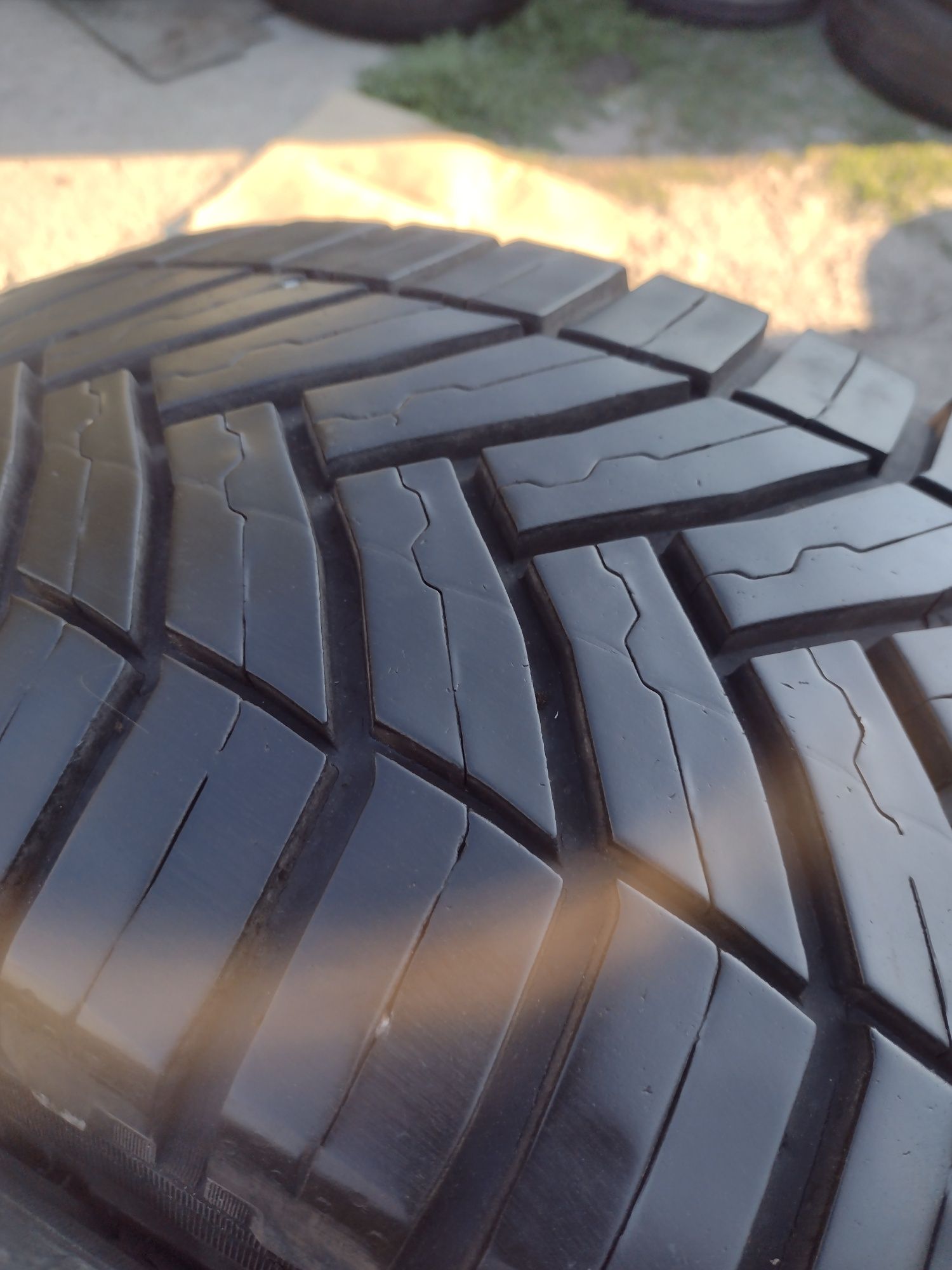 Перфектни 2бр.235/65/16С Michelin CC Agilis dot4322