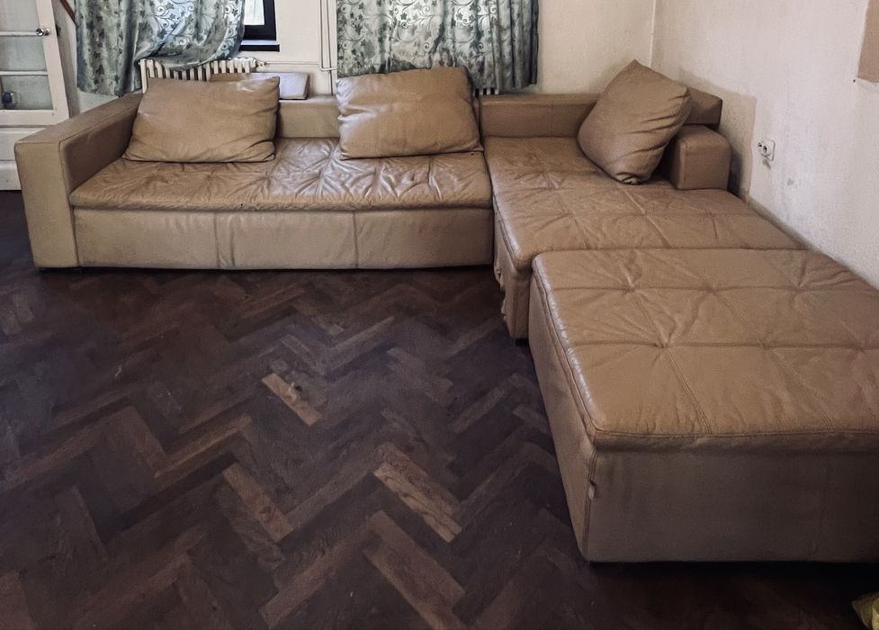Coltar canapea mobexpert cu sezlong din piele naturala