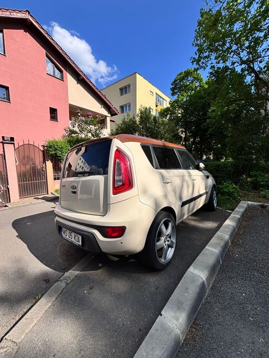 Vand Kia Soul 1,6 Benzina