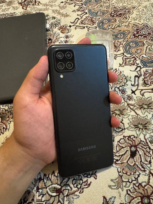 Samsung a12 aybi yoq karobka dakument bor ochilmagan usta kormagan