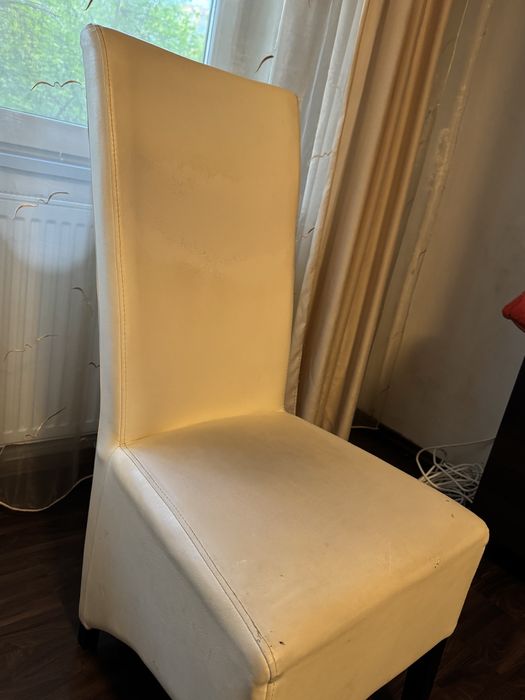 Scaune de dining confortabil