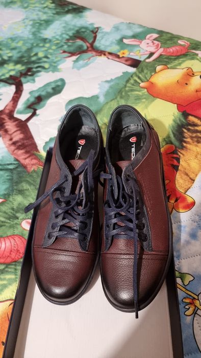 Продавам нови мъжки обувки от естествена кожа