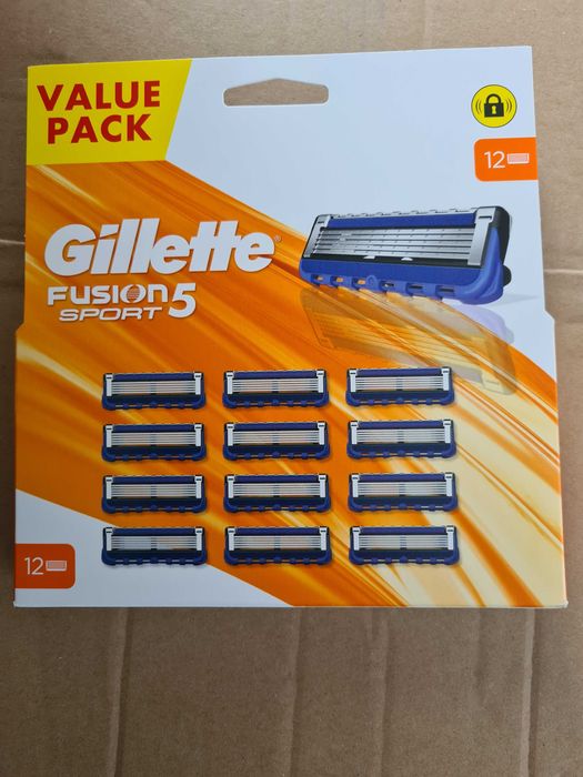 Gillette Fusion 5 12 rezerve model cu lama perciuni  Germania
