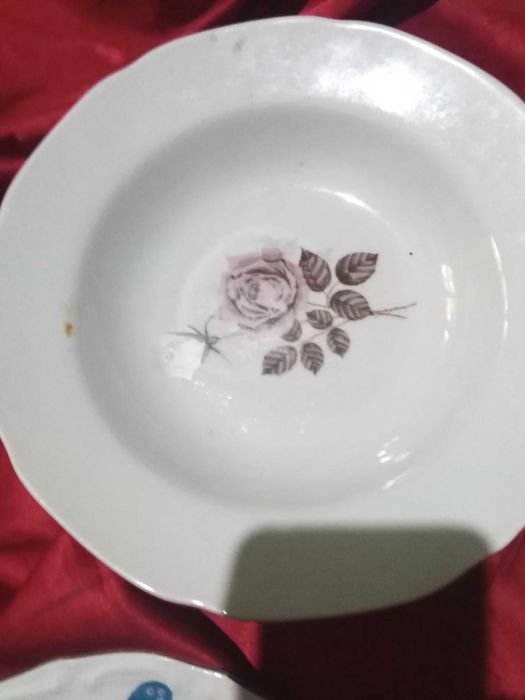 Чинии български порцелан 0,50 ст броя