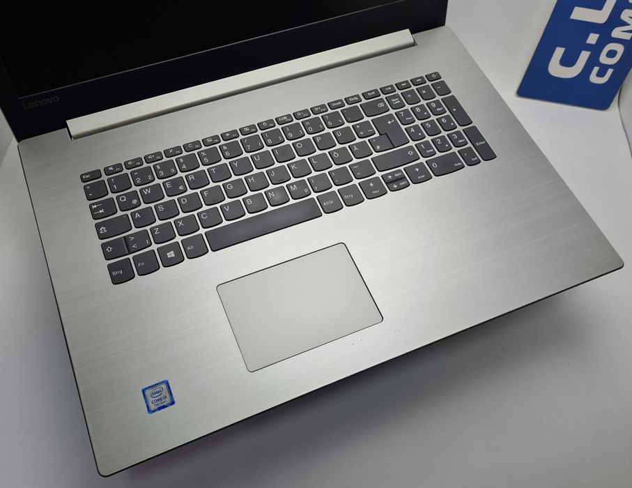 Lenovo IdeaPad 330-17IKB  i3 7130U/8GB/250SSD