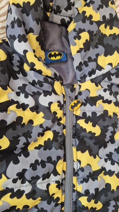 Грейка Батман, горнище Спайдърмен. 5-6 години