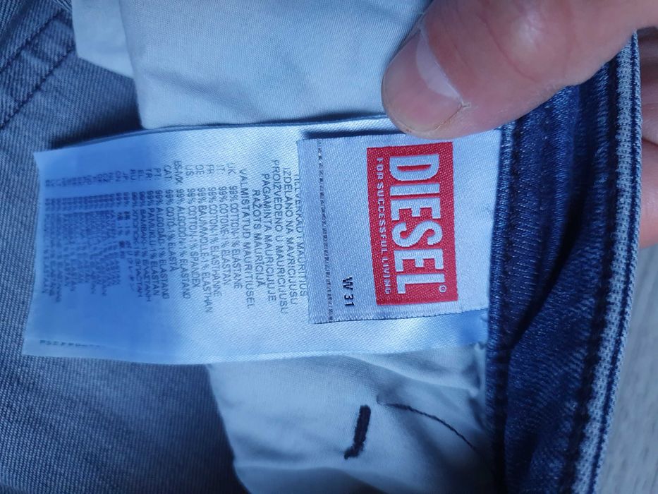 Blugi DIESEL "Sleenker" - Marime W31 L32 (Talie 84 cm)