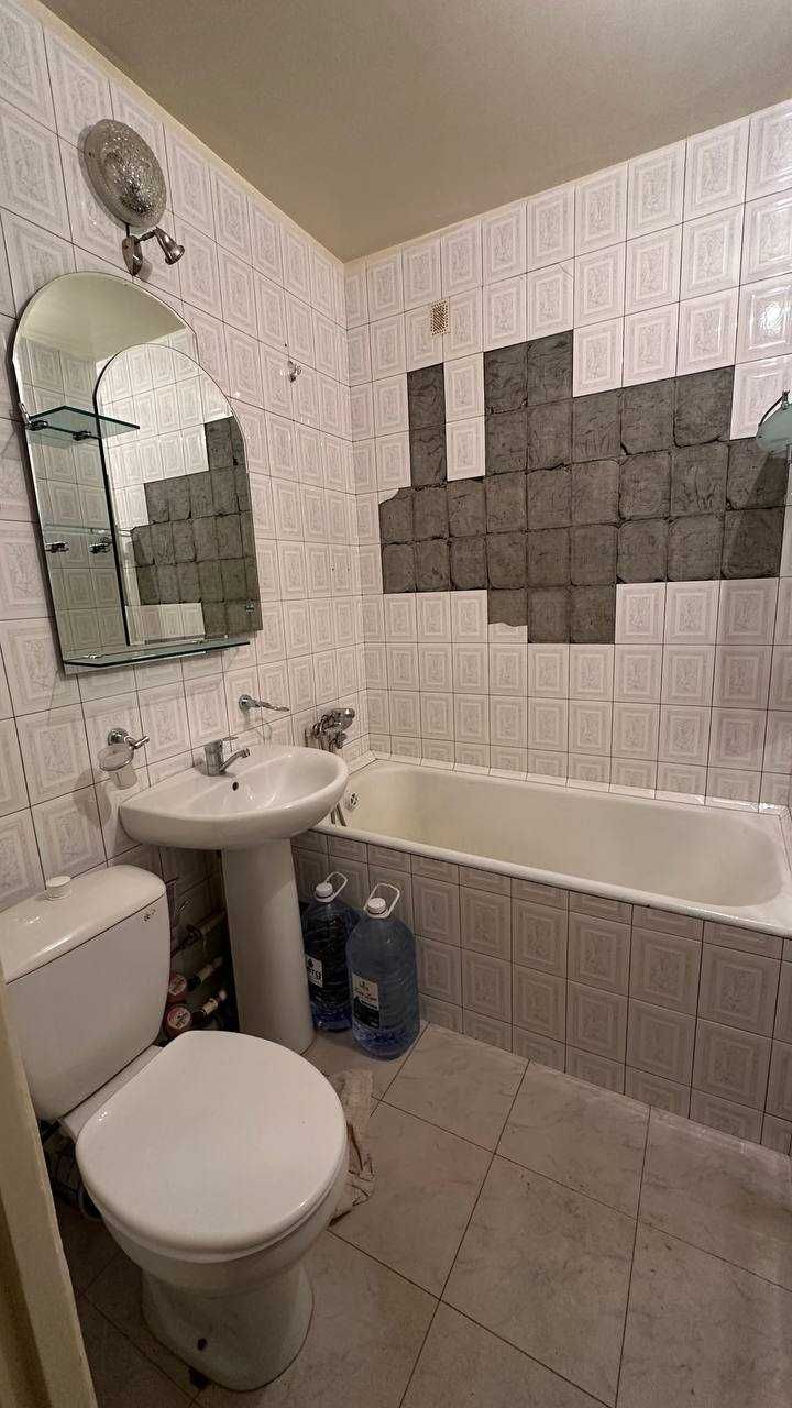 2 комнатная квартира на 5 этаже = 48 м² = Вокзал (ориентир: Базар)