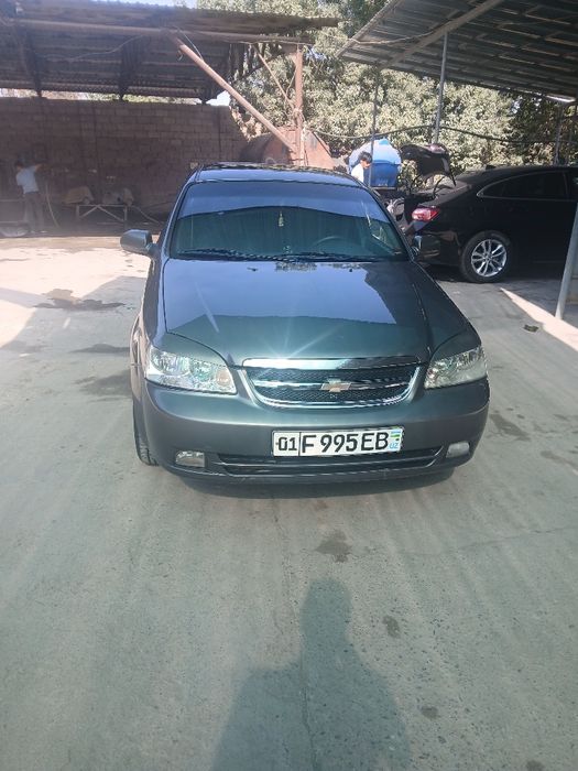 lasetti 1.6 avtamat sotiladi