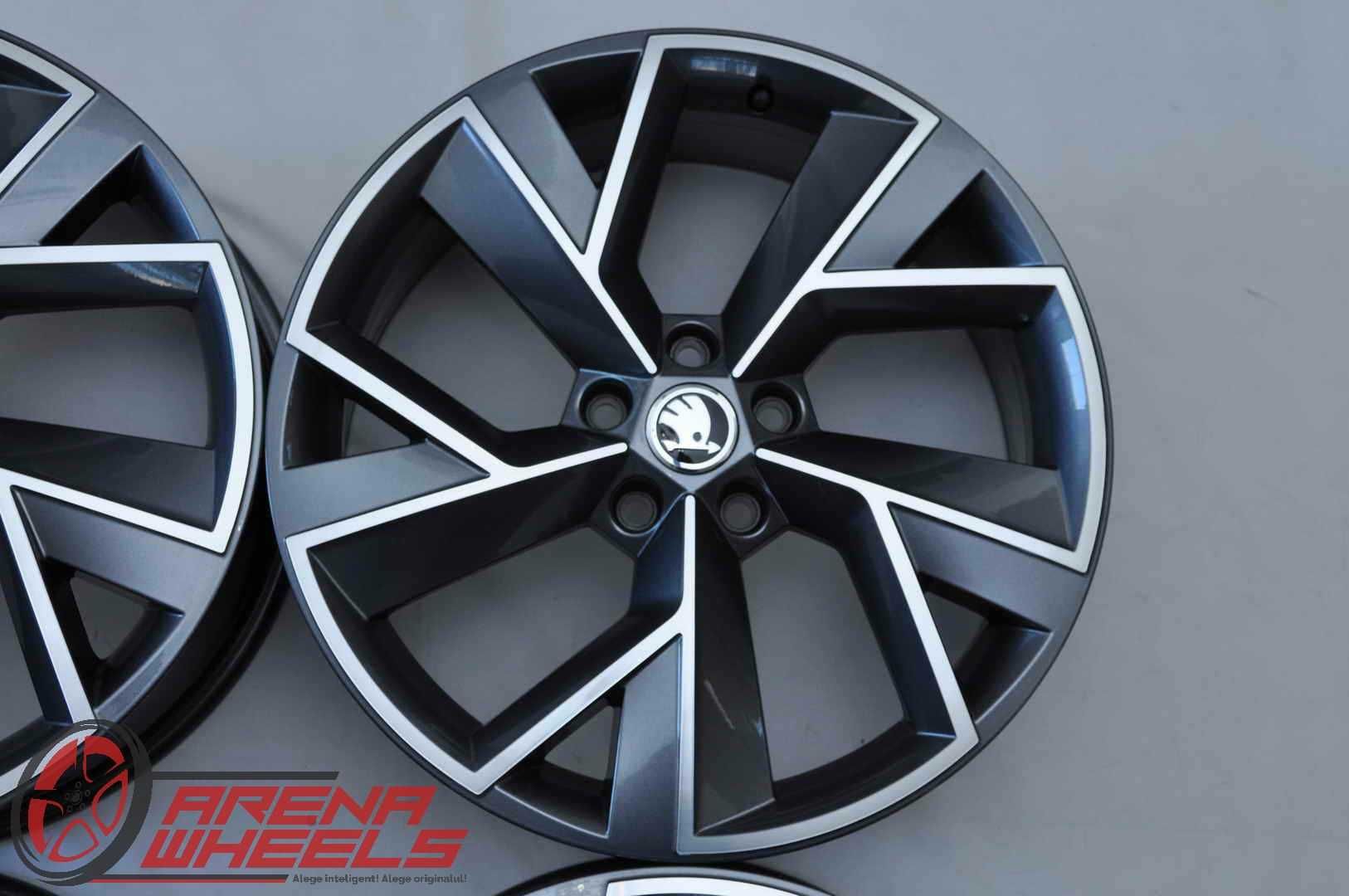 Jante Noi 19 inch Originale Skoda Kodiaq RS R19 Triglav Antracit