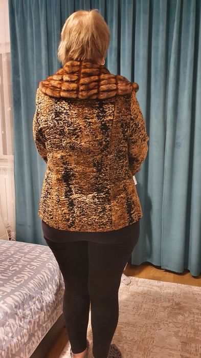 Haina de blana naturala la maneci si guler