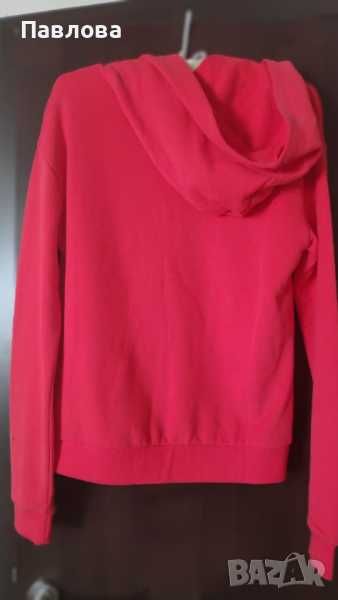 НОВО United Colors of Benetton XS суитчер с етикета