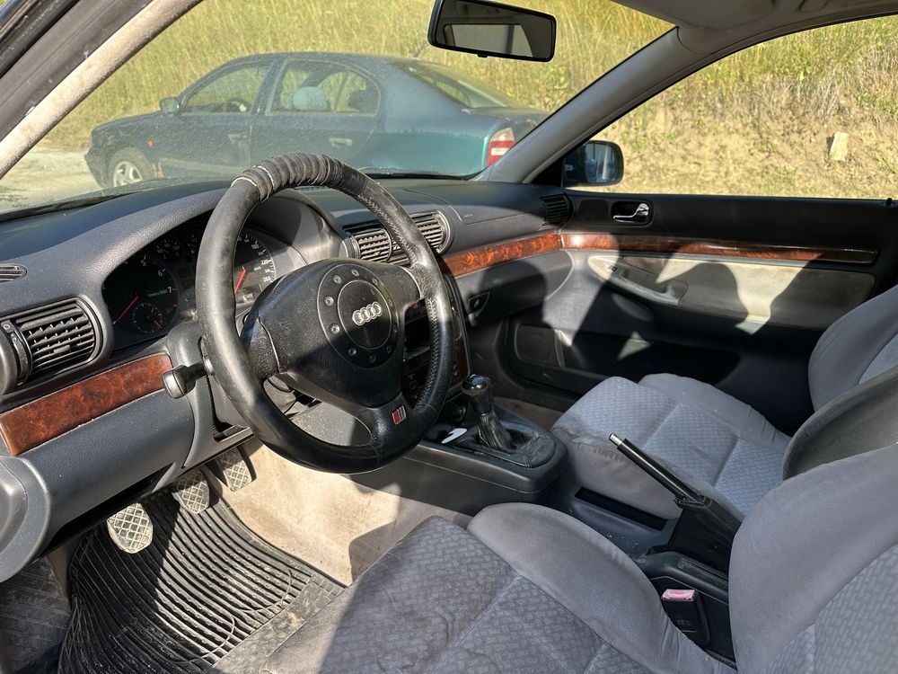 Audi A4 B5 1.8i На Части