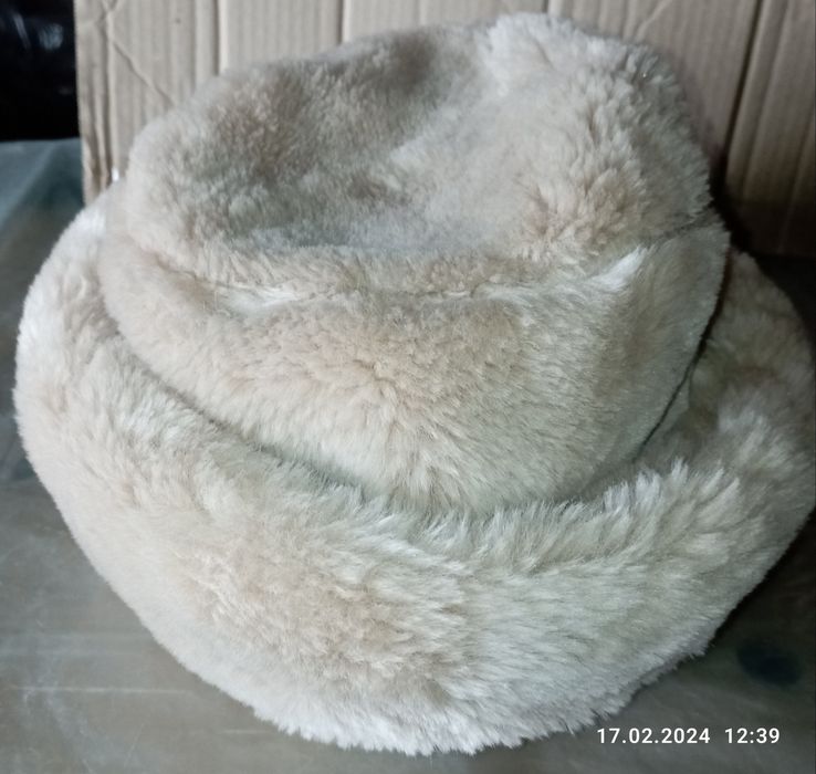 Căciulă blană artificială