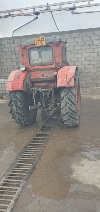 T40 трактор сотилади