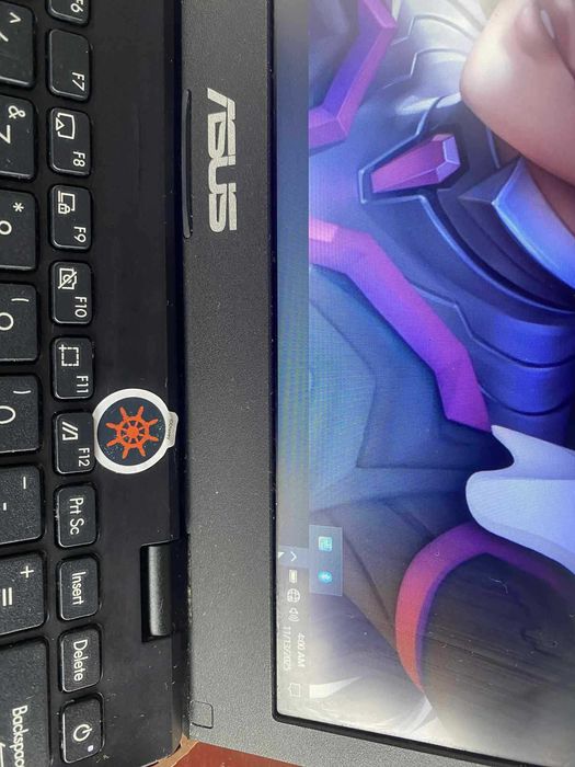 Laptop ASUS DDR4 mic 12 Inchi